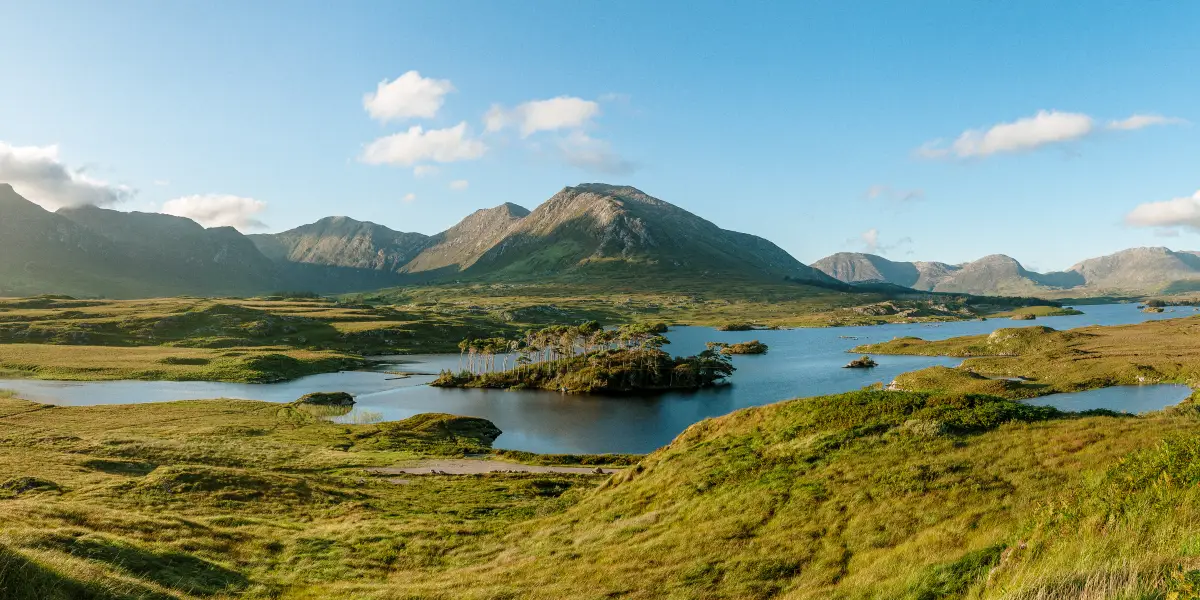Inagh Valley and Derryclare Lough